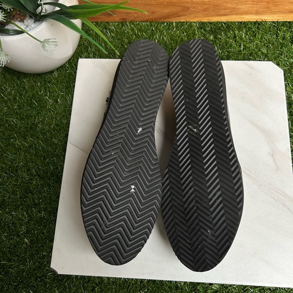 Ron White Black/White Tweed Sha-Nell Slip-On
Loafers Size 37 fits US 6.5 - Picture 11 of 11